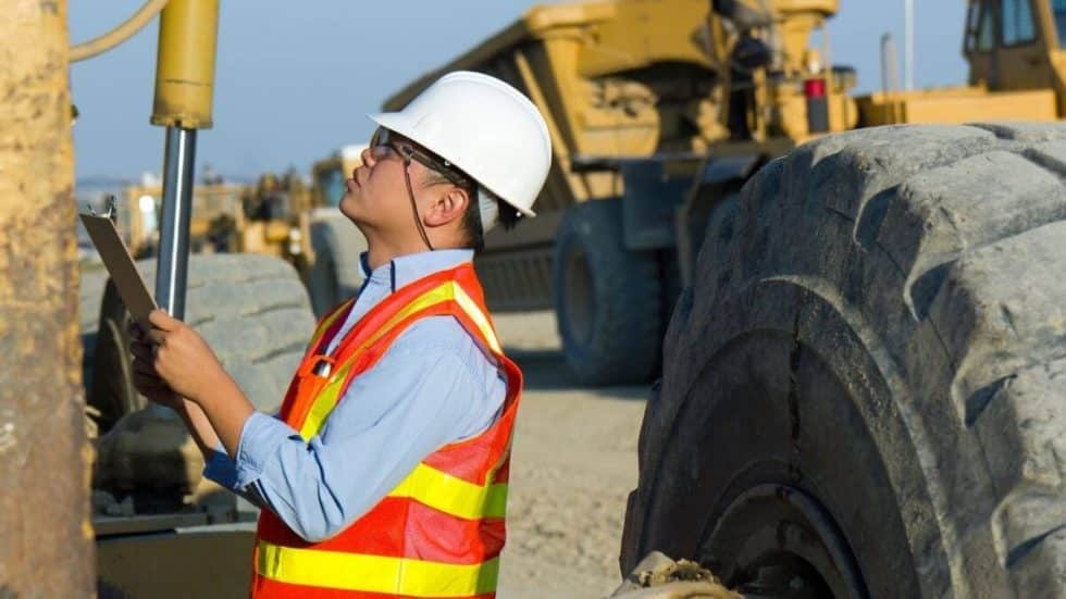 6 Tips for Selling Construction Equipment and Machinery GoCodes
