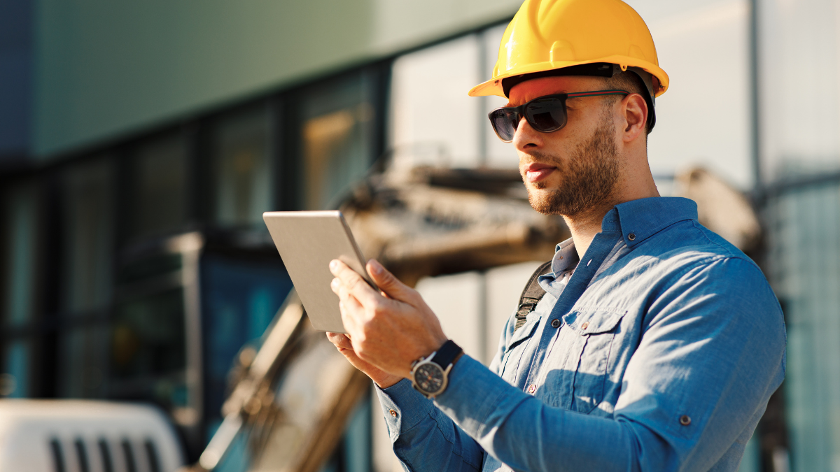 construction inventory management software benefits featured image